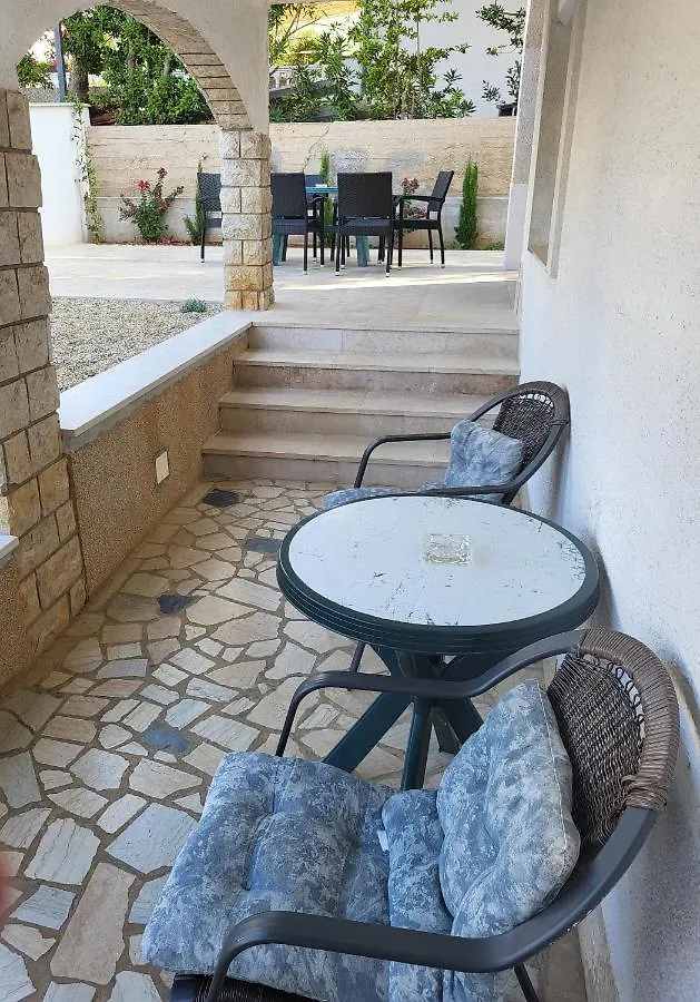 *** Pensjonat Triple Room Selce 2379B Chorwacja