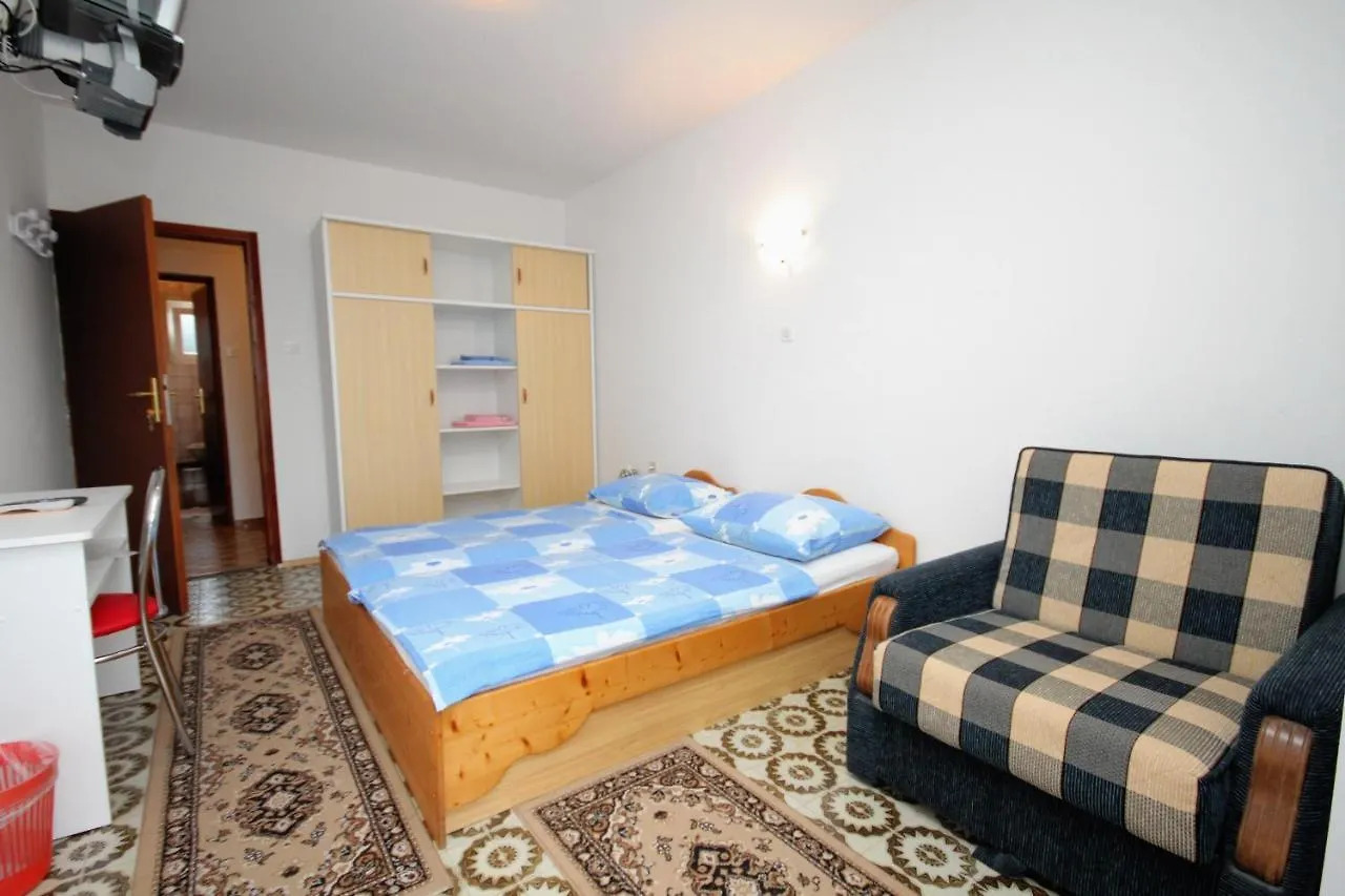 *** Penzion Triple Room Selce 2379B Chorvatsko